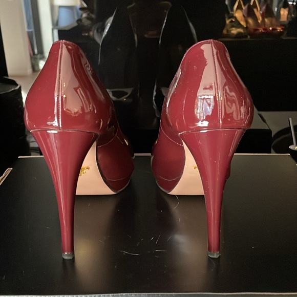 Prada patent leather pump - Picture 3 of 8